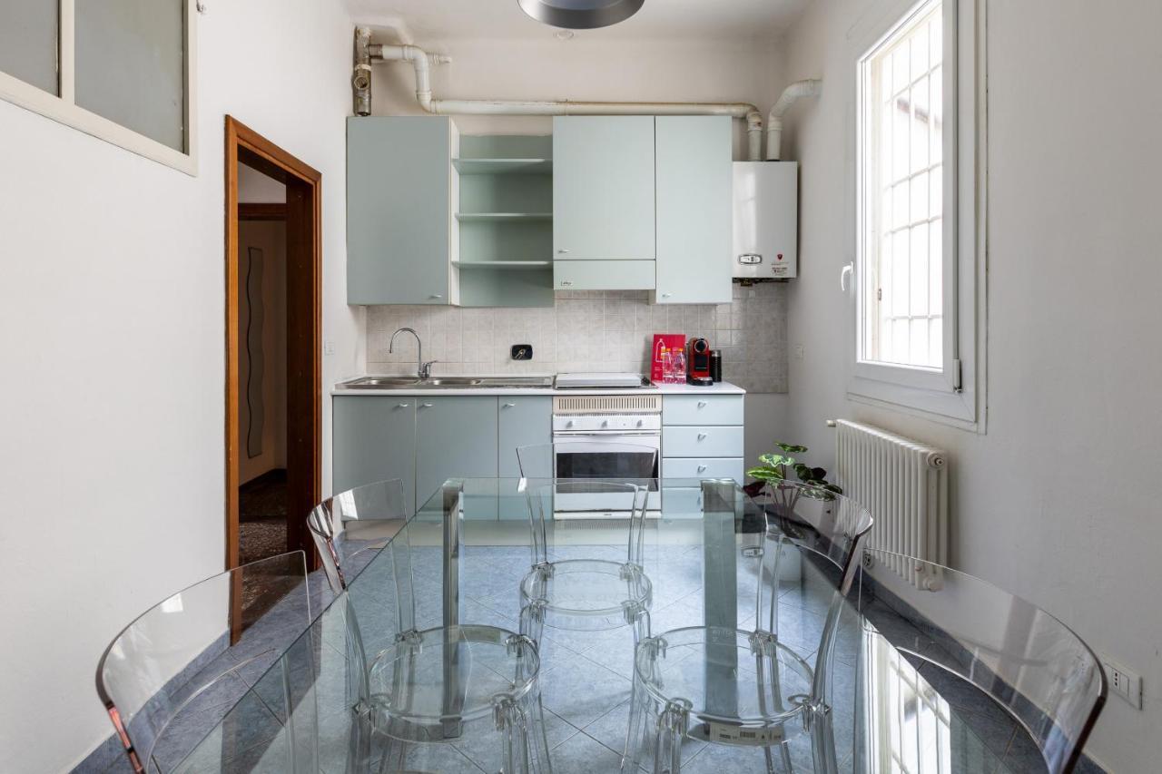 Alessandrini Apartment Alla Finestrella By Wonderful Italy بولونيا المظهر الخارجي الصورة