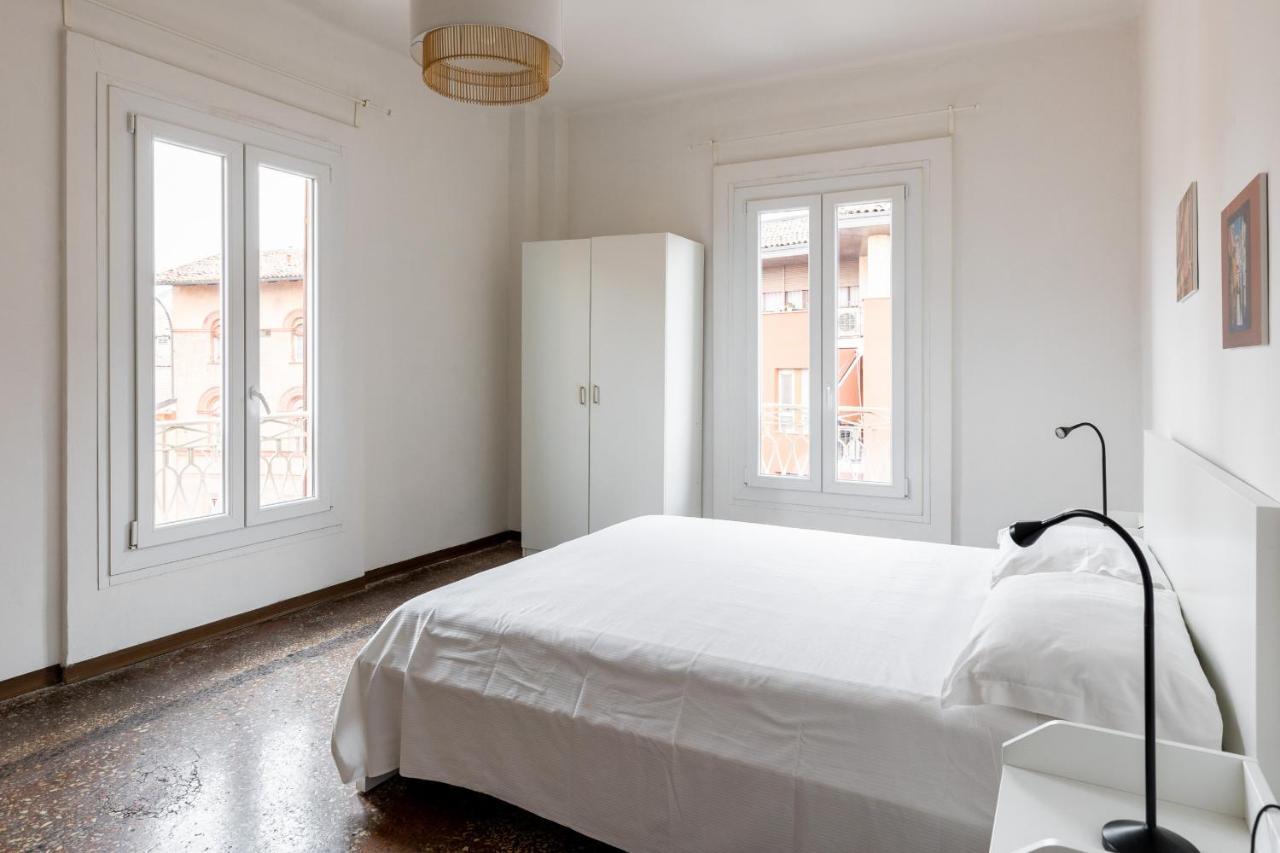 Alessandrini Apartment Alla Finestrella By Wonderful Italy بولونيا المظهر الخارجي الصورة