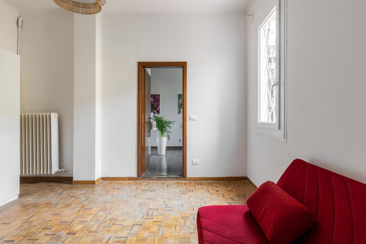 Alessandrini Apartment Alla Finestrella By Wonderful Italy بولونيا المظهر الخارجي الصورة